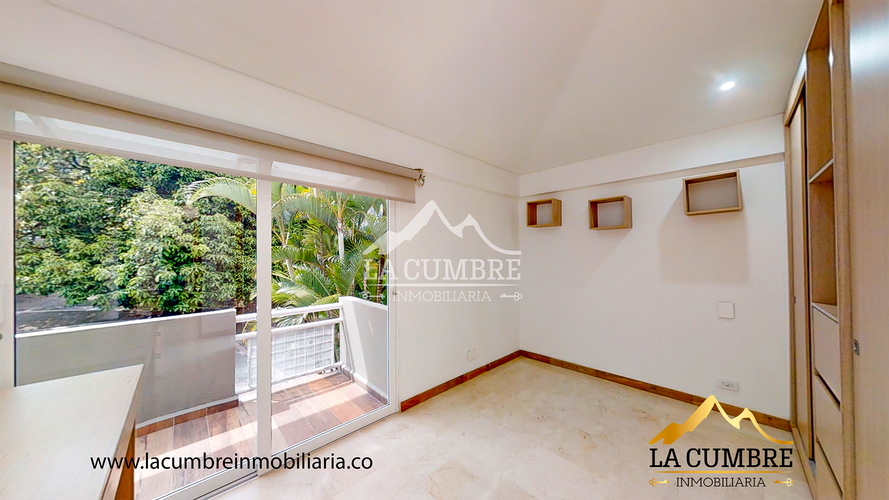 Casa de 4 alcobas en arriendo en San Lucas, Medellín, 260 m² · foto 15 de 21
