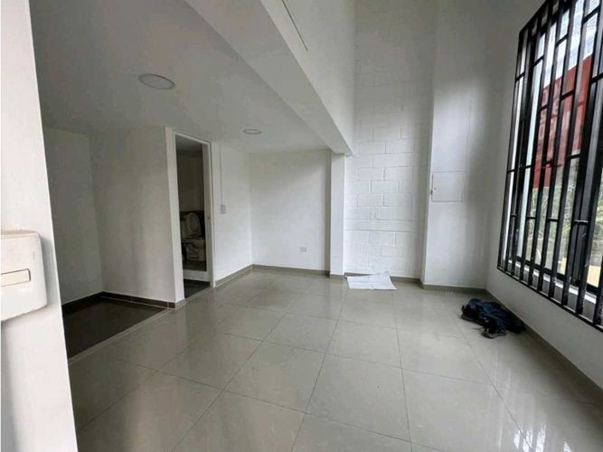 Bodega en arriendo en Centro, La Estrella, 700 m² · foto 7 de 14