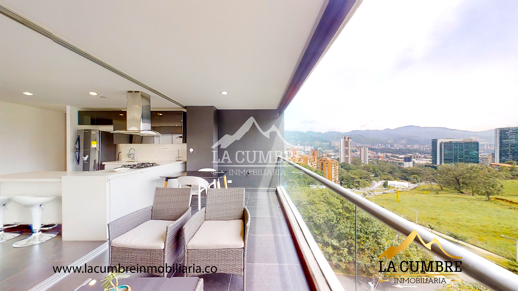 Apartamento en arriendo en Los Balsos No.2, Medellín · foto 3 de 15