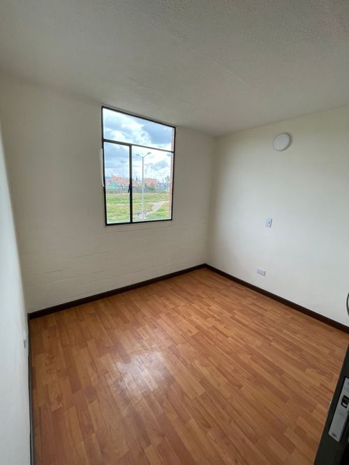 Apartamento de 2 alcobas en venta en La Capilla, Soacha, 39 m² · foto 5 de 9