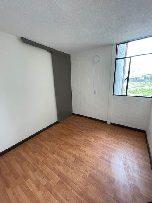 Apartamento de 2 alcobas en venta en La Capilla, Soacha, 39 m² · foto 6 de 9