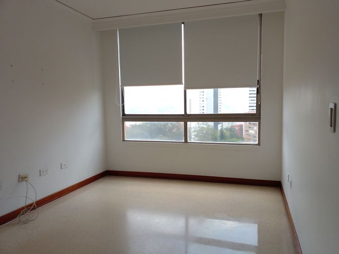 Apartamento de 3 alcobas en arriendo en El Poblado, Medellín, 168 m² · foto 11 de 20