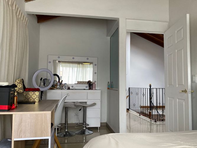 Apartamento de 5 alcobas en venta en El Poblado, Medellín, 150 m² · foto 10 de 18