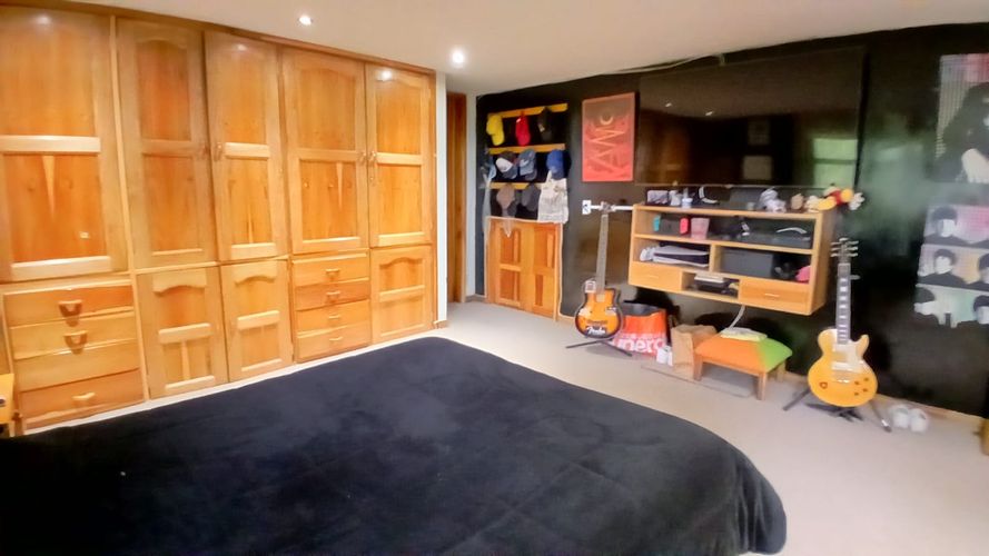 Casa de 5 alcobas en venta en Torca, Bogotá, 1300 m² · foto 16 de 24