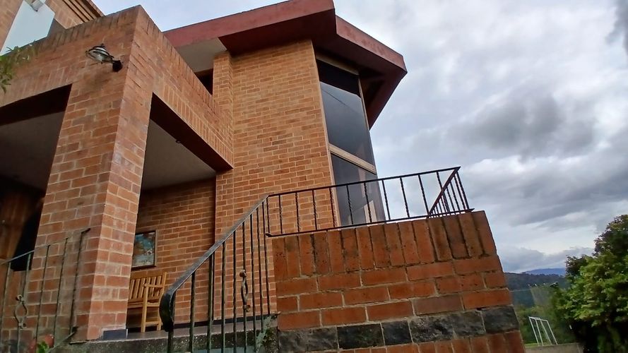Casa de 5 alcobas en venta en Torca, Bogotá, 1300 m² · foto 17 de 24