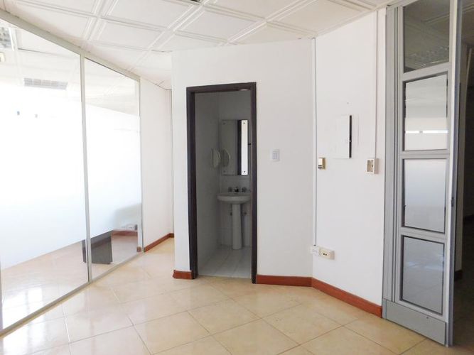 Oficina en arriendo en Villa Country, Barranquilla, 125 m² · foto 2 de 9