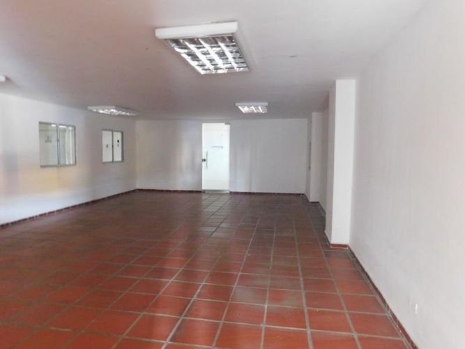 Bodega en venta en Batallon Infanteria, Barranquilla, 800 m² · foto 3 de 9