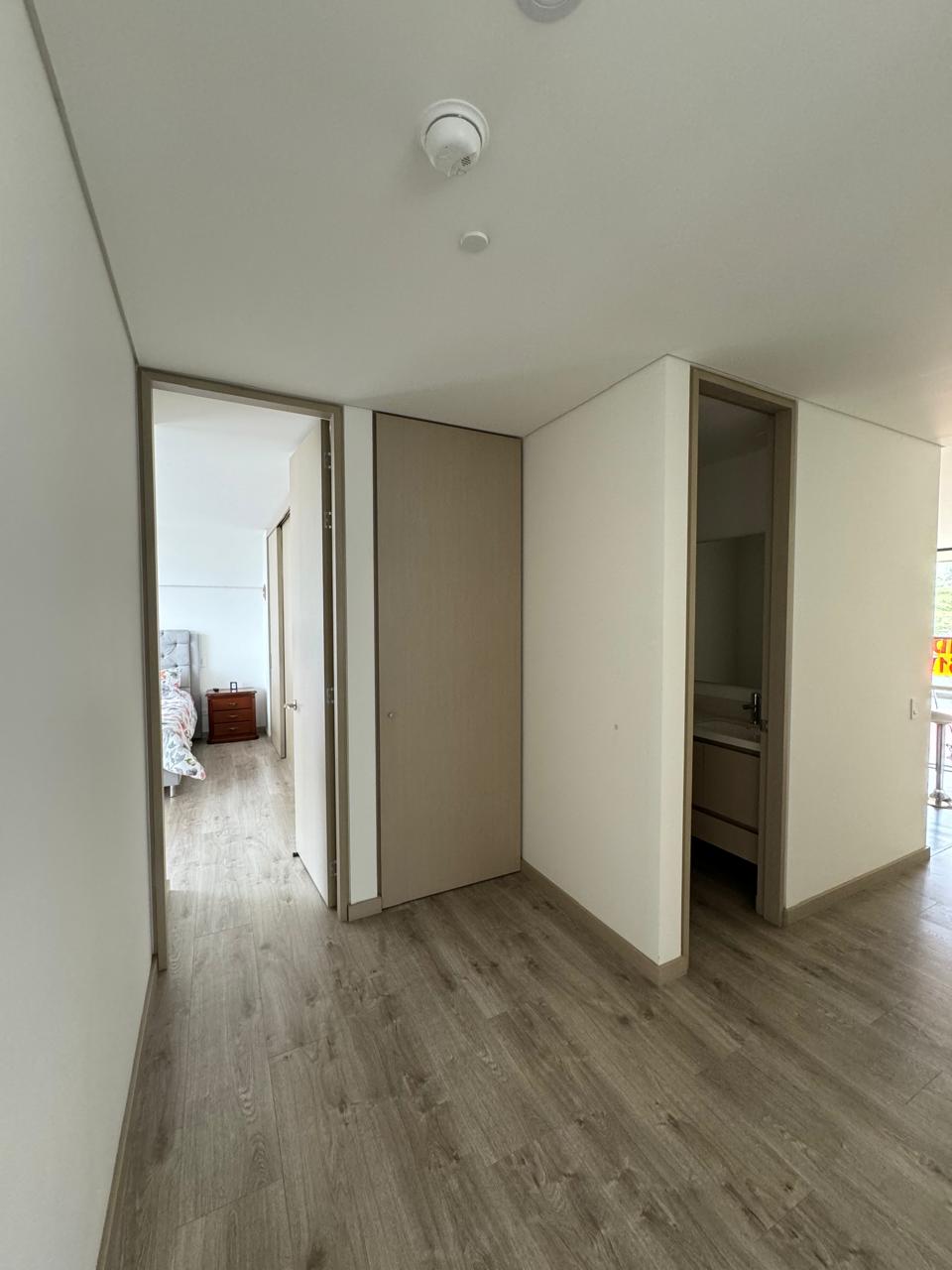 Apartamento en venta en Altos Del Poblado, Medellín · foto 7 de 24