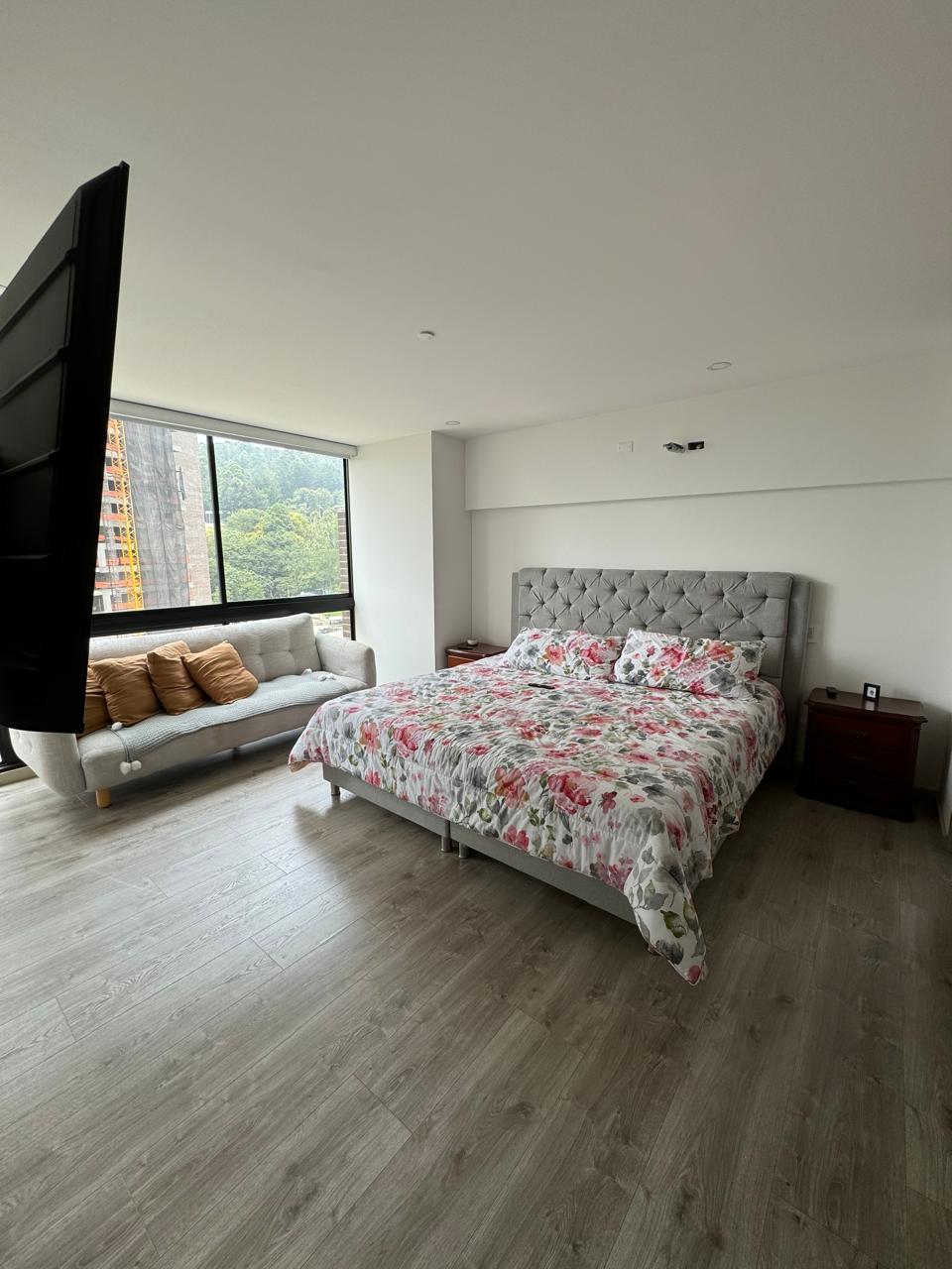 Apartamento en venta en Altos Del Poblado, Medellín · foto 8 de 24