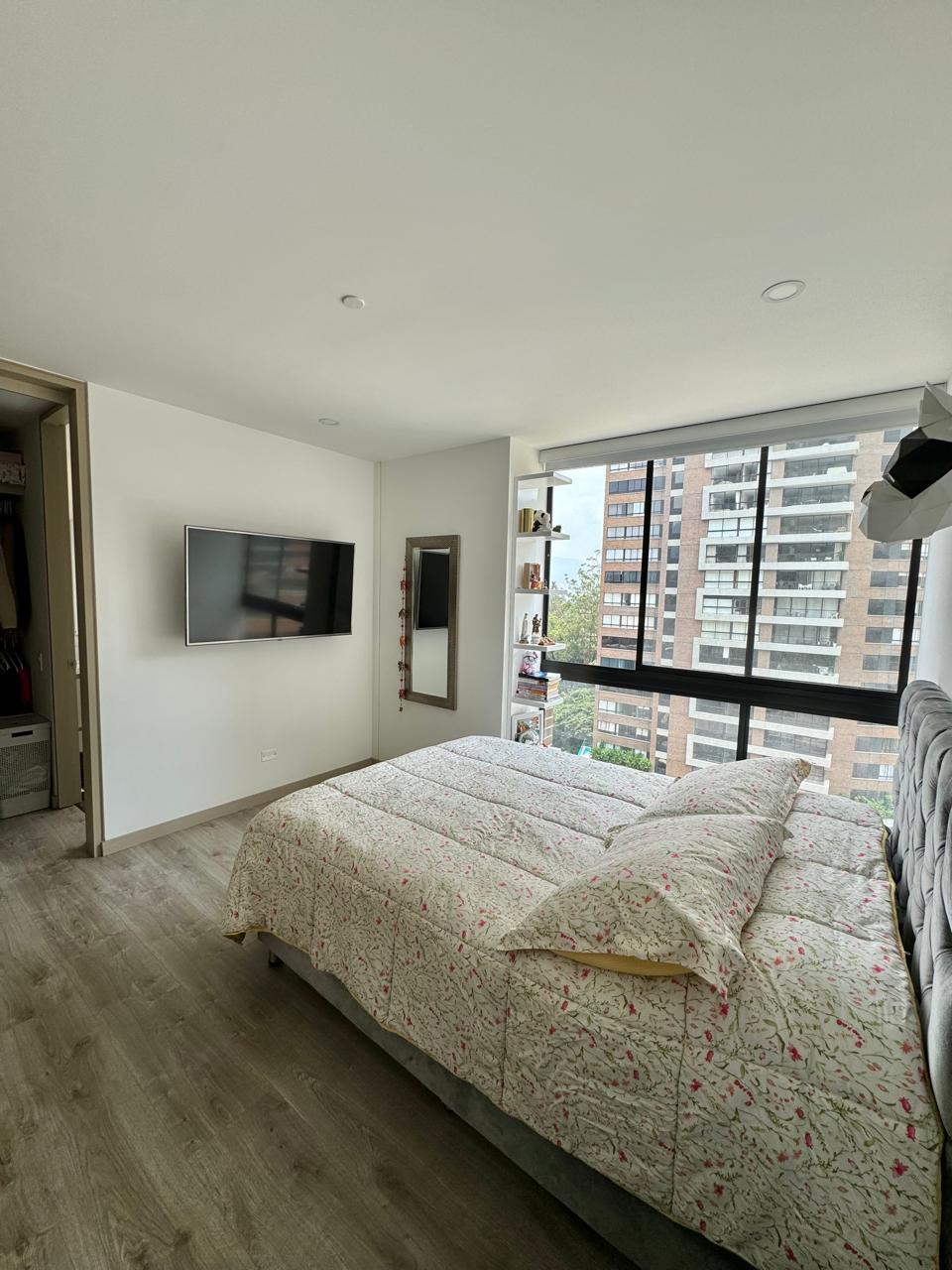 Apartamento en venta en Altos Del Poblado, Medellín · foto 11 de 24