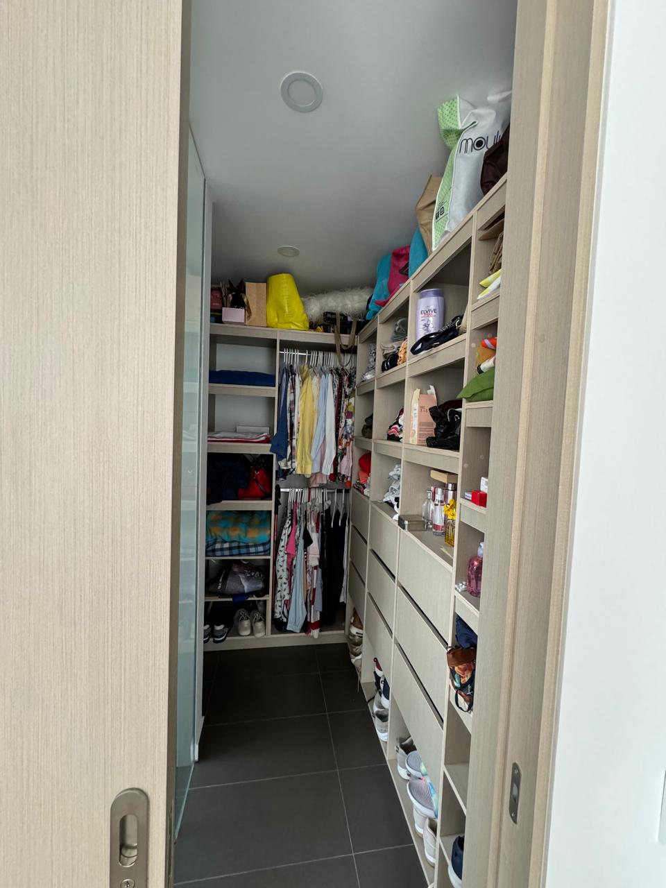 Apartamento en venta en Altos Del Poblado, Medellín · foto 12 de 24