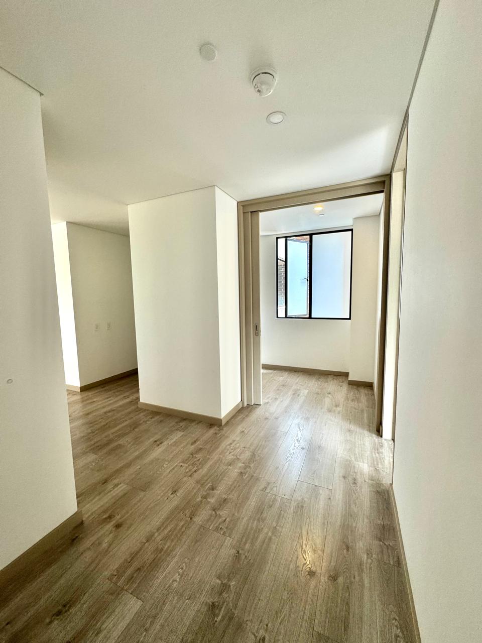 Apartamento en venta en Altos Del Poblado, Medellín · foto 13 de 24