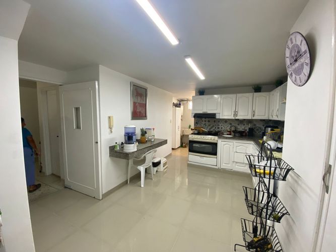 Apartamento de 3 alcobas en venta en Granada, Cali, 220 m² · foto 6 de 20