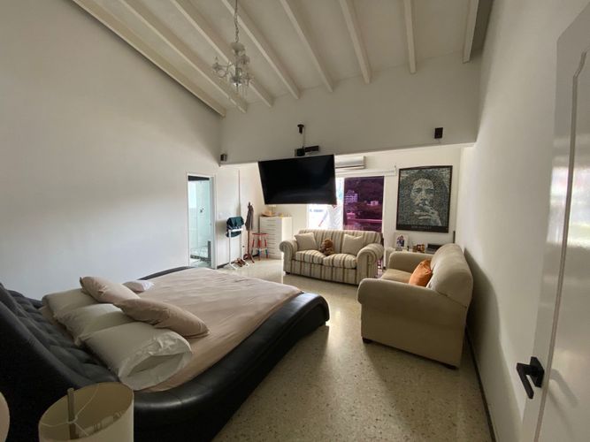 Apartamento de 3 alcobas en venta en Granada, Cali, 220 m² · foto 11 de 20