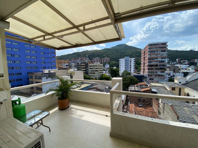 Apartamento de 3 alcobas en venta en Granada, Cali, 220 m² · foto 12 de 20