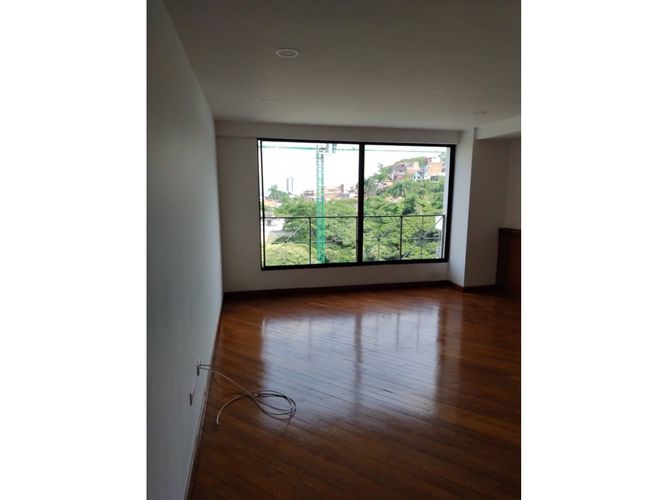 Apartamento de 3 alcobas en venta en El Peñon, Cali, 203 m² · foto 3 de 8