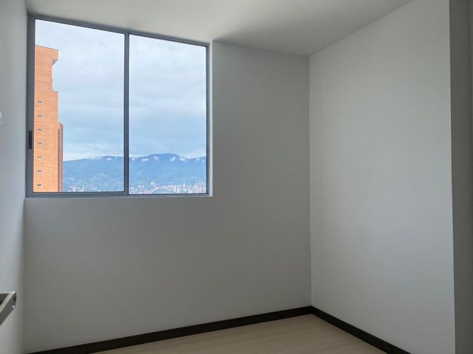 Apartamento de 3 alcobas en arriendo en Loma Del Esmeraldal, Envigado, 90 m² · foto 12 de 18