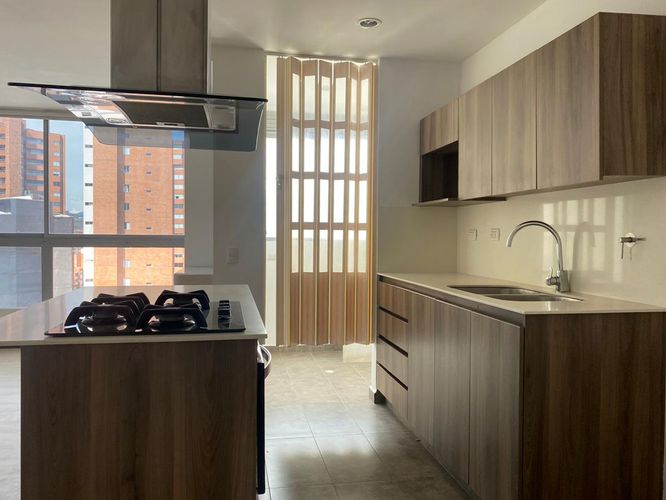 Apartamento de 3 alcobas en arriendo en Loma Del Esmeraldal, Envigado, 90 m² · foto 18 de 18