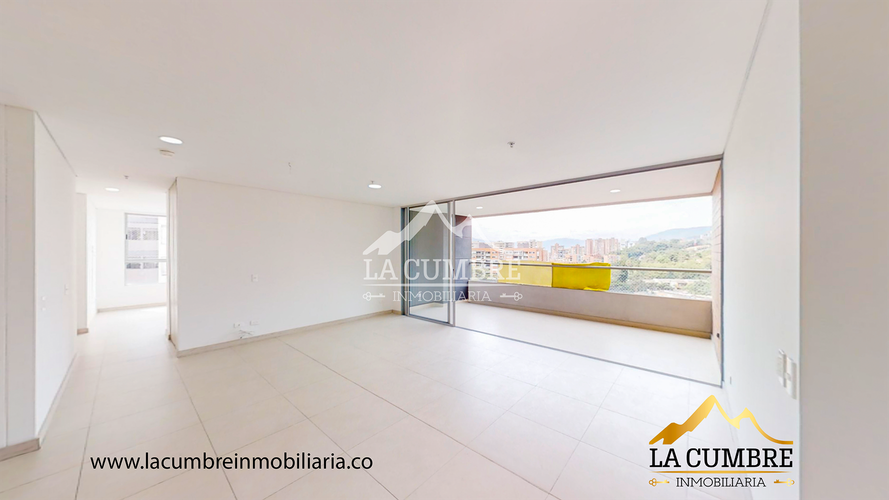 Apartamento de 3 alcobas en arriendo en Loma Del Escobero, Envigado, 150 m² · foto 2 de 14