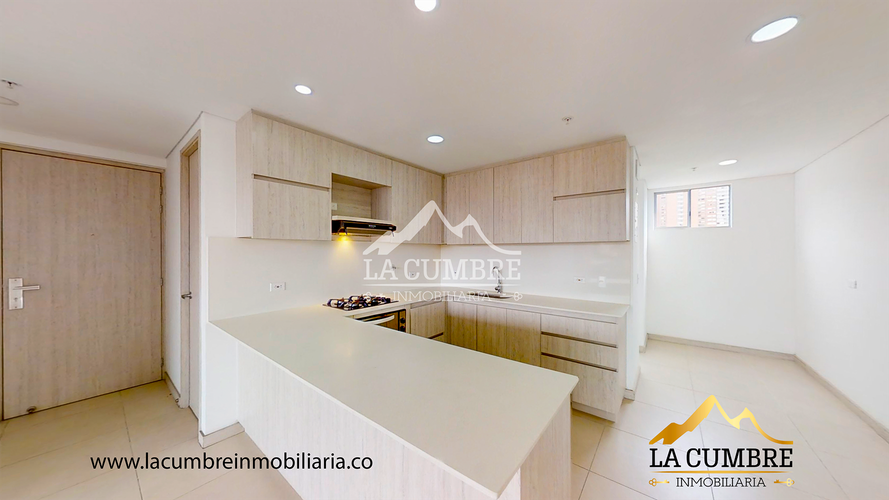 Apartamento de 3 alcobas en arriendo en Loma Del Escobero, Envigado, 150 m² · foto 7 de 14