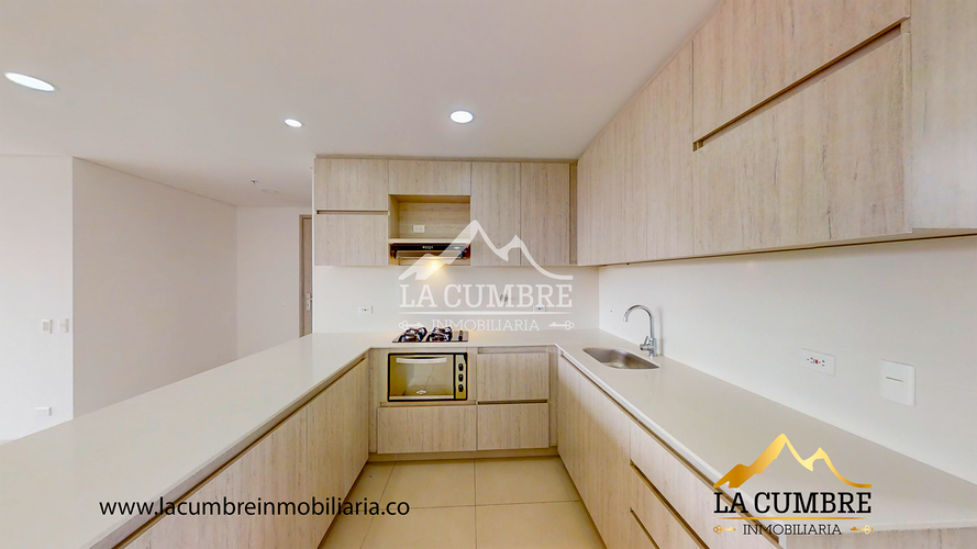Apartamento de 3 alcobas en arriendo en Loma Del Escobero, Envigado, 150 m² · foto 8 de 14