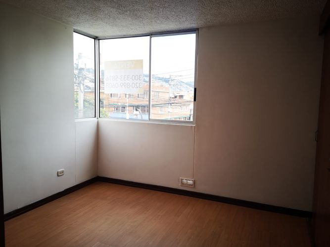 Apartamento de 3 alcobas en venta en Ub. De La Sabana, Bogotá, 74 m² · foto 5 de 16