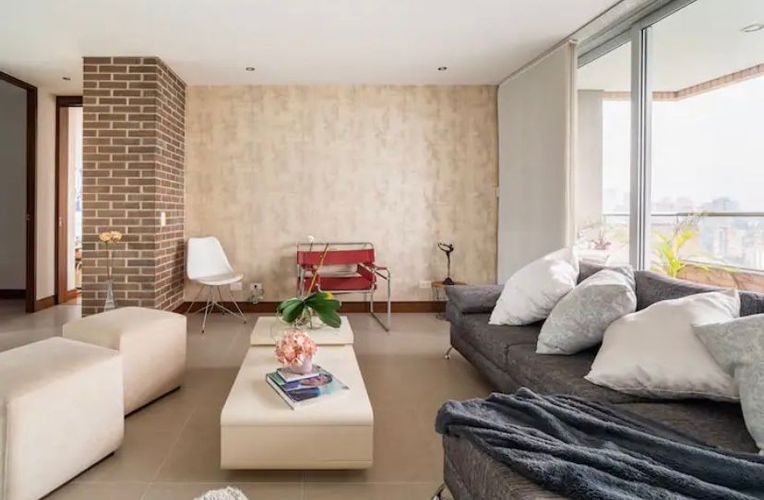 Apartamento de 1 alcoba en arriendo en El Tesoro, Medellín, 127 m² · foto 3 de 23