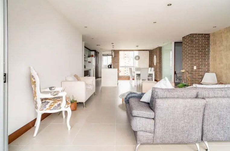 Apartamento de 1 alcoba en arriendo en El Tesoro, Medellín, 127 m² · foto 5 de 23