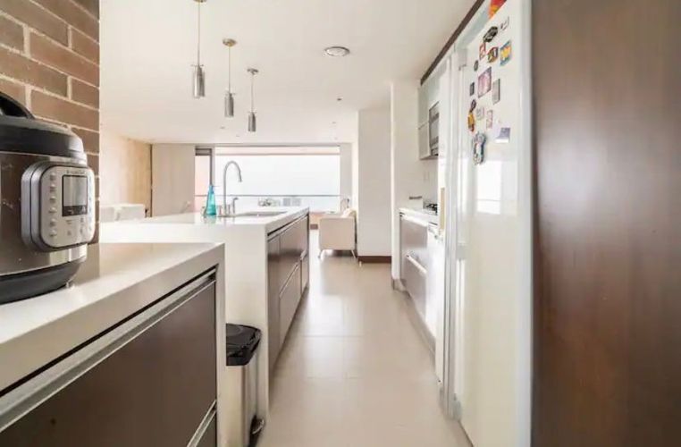 Apartamento de 1 alcoba en arriendo en El Tesoro, Medellín, 127 m² · foto 10 de 23