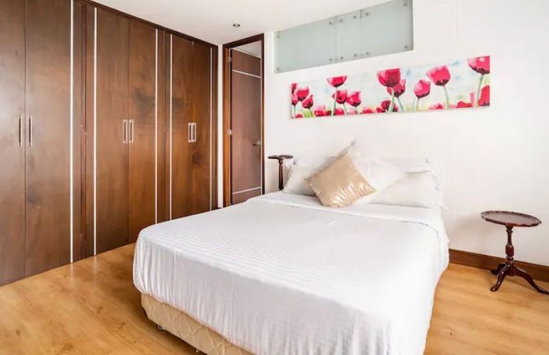 Apartamento de 1 alcoba en arriendo en El Tesoro, Medellín, 127 m² · foto 16 de 23