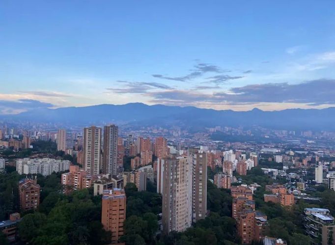 Apartamento de 1 alcoba en arriendo en El Tesoro, Medellín, 127 m² · foto 23 de 23