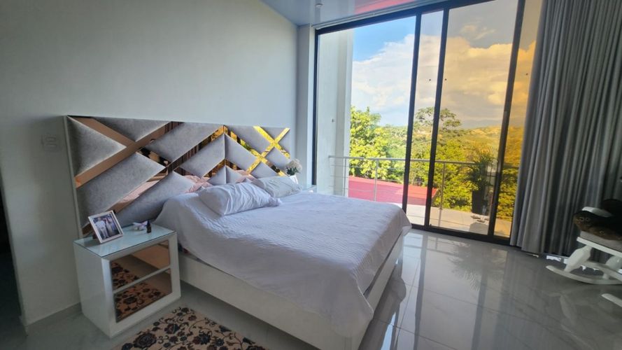 Casa de 4 alcobas en venta en El Centro Sur, Neiva, 450 m² · foto 9 de 13