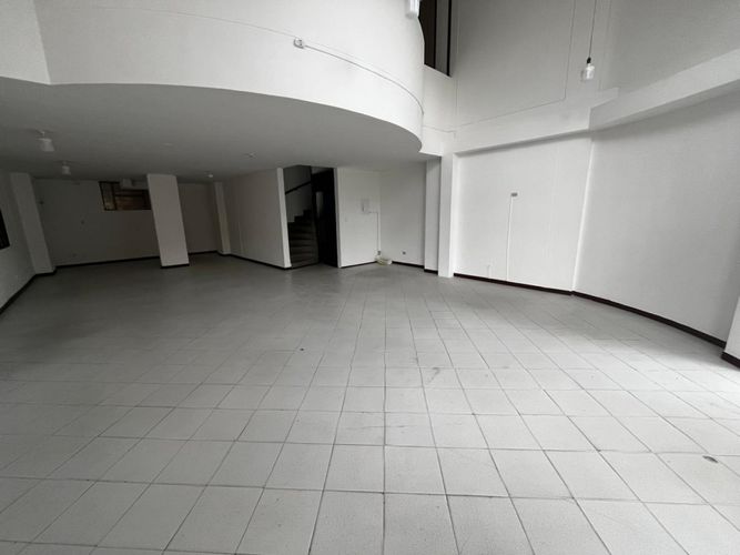 Local en venta en Neiva, 233 m² · foto 5 de 7