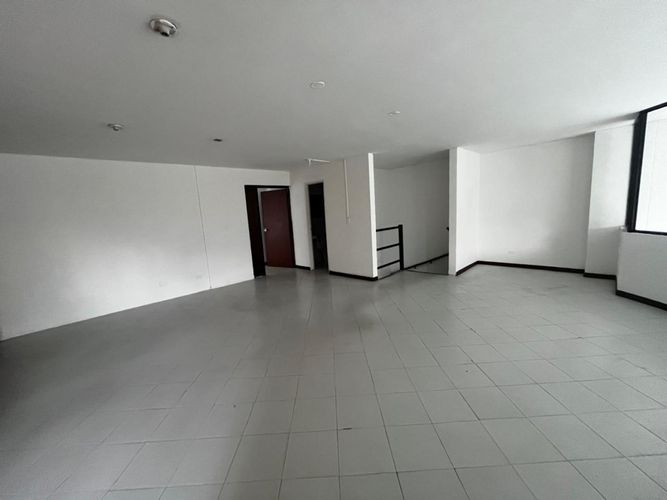Local en venta en Neiva, 233 m² · foto 6 de 7