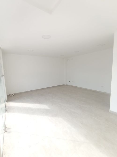Local en venta en Neiva, 32 m² · foto 7 de 10