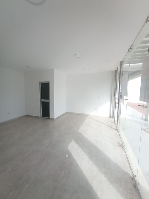Local en venta en Neiva, 32 m² · foto 8 de 10