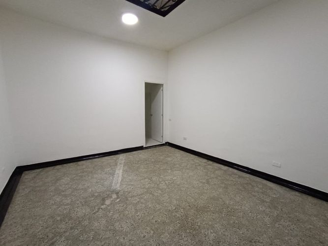 Oficina en arriendo en Centro, Neiva, 15 m² · foto 18 de 19