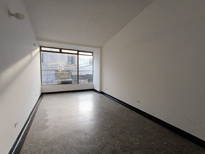 Oficina en arriendo en Centro, Neiva, 10 m² · foto 3 de 19