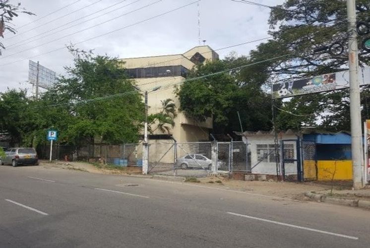 Edificio en venta en Timanco, Neiva, 2842 m² · foto 2 de 3
