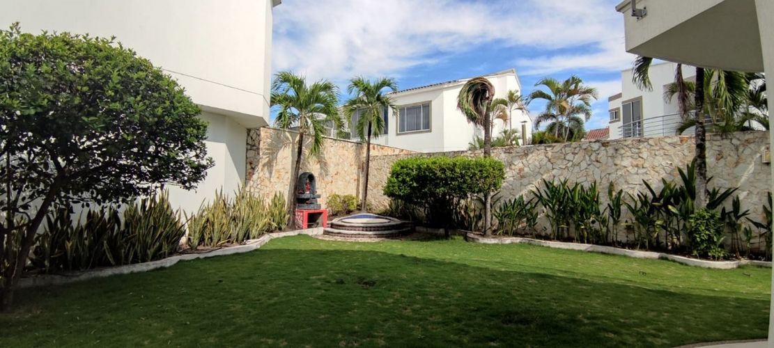 Casa de 4 alcobas en venta en Ipanema, Neiva, 377 m² · foto 17 de 18