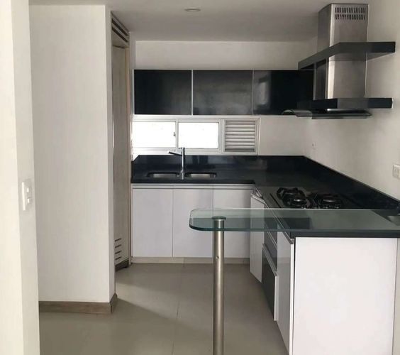 Apartamento de 3 alcobas en venta en Bosque Popular, Manizales, 73 m² · foto 3 de 10