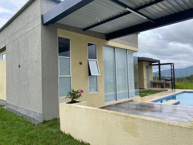 Casa de 4 alcobas en venta en El Totumo, Ibagué, 240 m² · foto 3 de 22