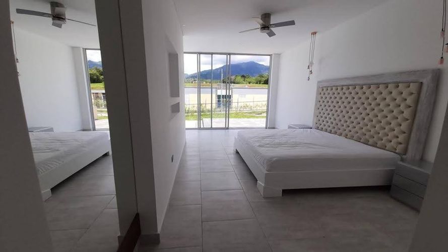 Casa de 4 alcobas en venta en El Totumo, Ibagué, 240 m² · foto 12 de 22