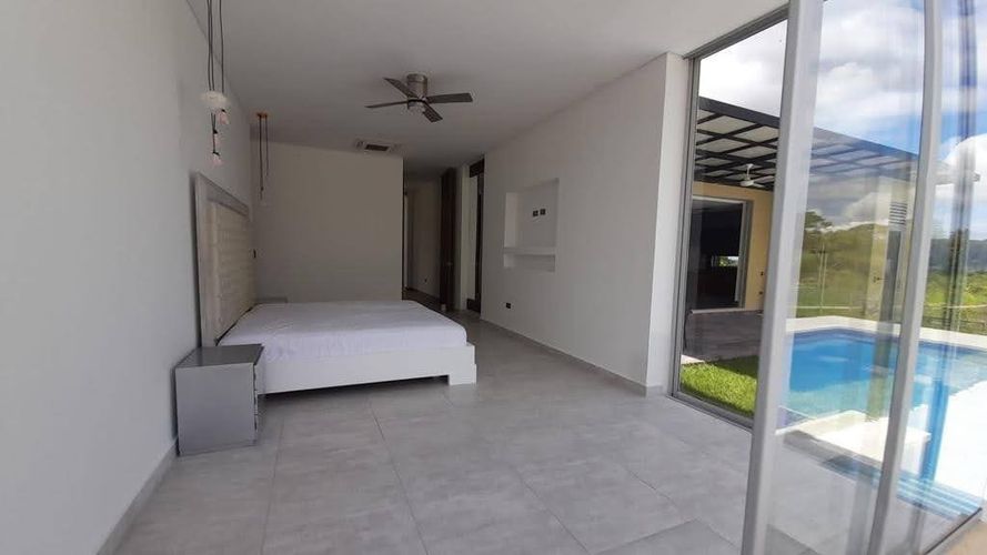 Casa de 4 alcobas en venta en El Totumo, Ibagué, 240 m² · foto 13 de 22