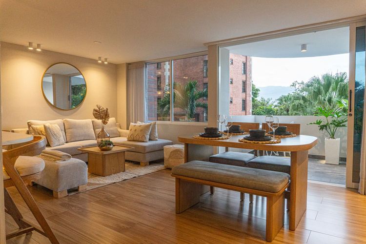 Apartamento de 2 alcobas en venta en El Poblado, Medellín, 140 m² · foto 4 de 11