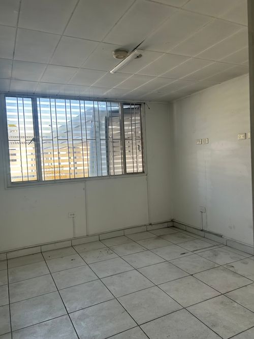 Casa de 6 alcobas en venta en Salitre Greco, Bogotá, 490 m² · foto 9 de 21