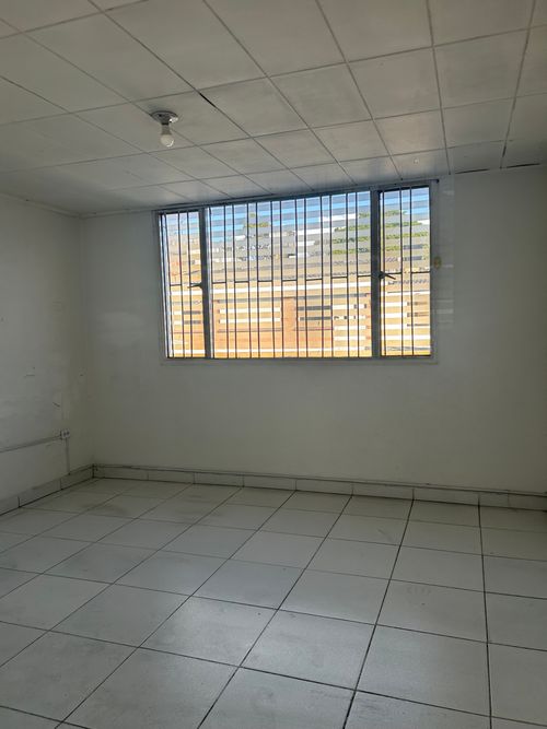 Casa de 6 alcobas en venta en Salitre Greco, Bogotá, 490 m² · foto 10 de 21