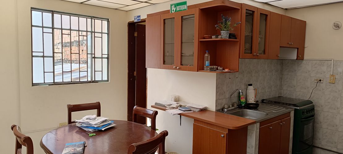 Casa de 2 alcobas en venta en Las Ferias, Bogotá, 360 m² · foto 4 de 5