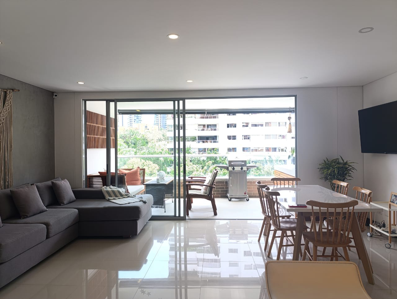 Apartamento en arriendo en El Poblado, Medellín · foto 2 de 20