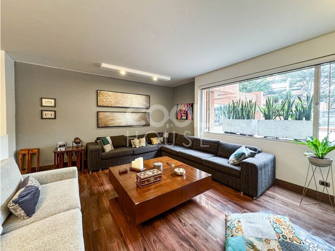 Apartamento de 3 alcobas en venta en La Cabrera, Bogotá, 201 m² · foto 2 de 22